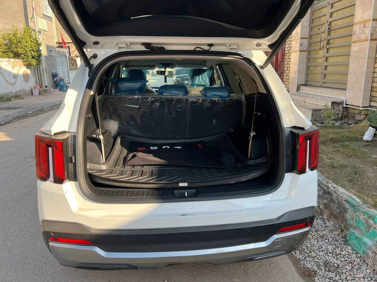 سلام عليكم 
لبيع 
سورنتو 24

كفاله عامه  لوحات أربيل 
ماشيه33 ك
مكينه6 
***********

سعره ٣٢٥$
