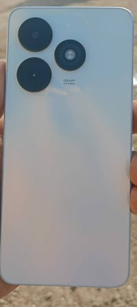 جهاز تكنو سبارك 2024 الذاكرة 64 السعر 125 وبيه مجال النضافه كدامك للاس...