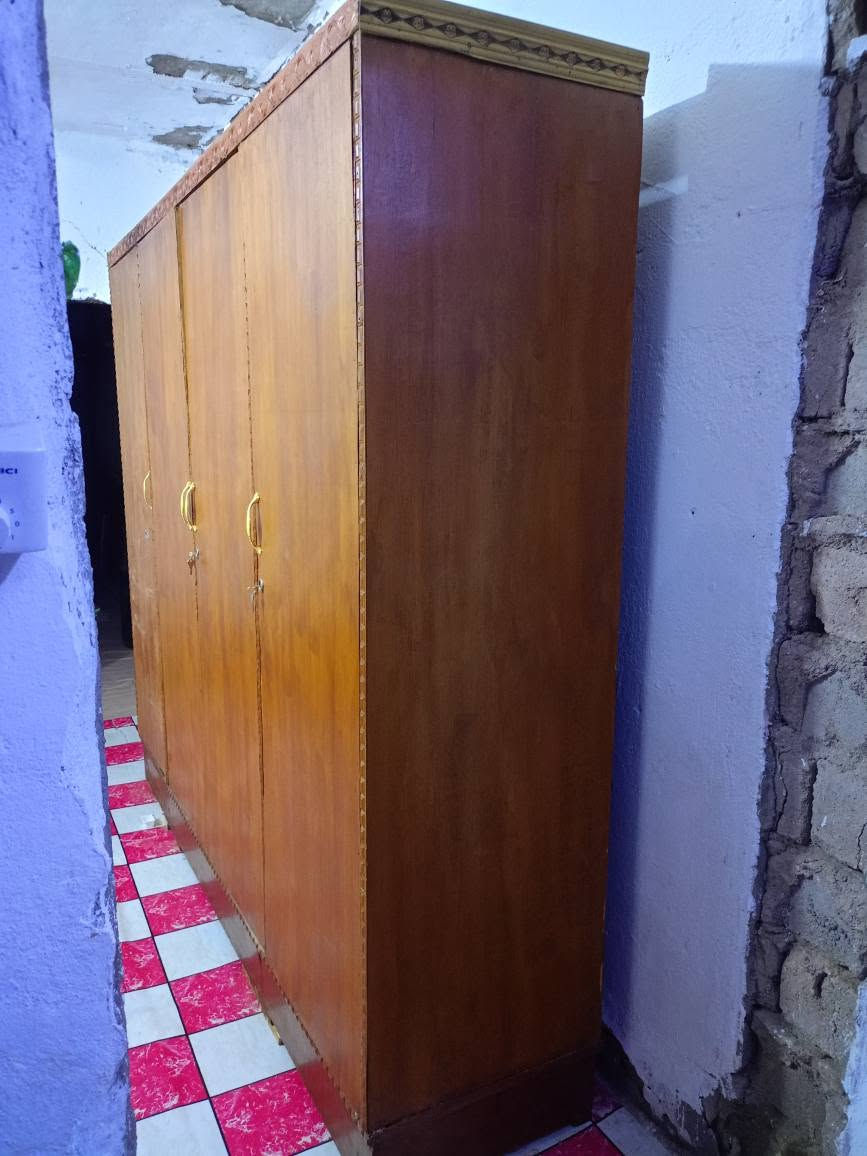 كنتور 4بواب صاج يحتوي على خانه زغره رف وخانه الوصط رف وخانه تعلاكه سعر 140 العنوان العمارات الملح مقابيل حي الخضراء قرب مدرسه رقيه الانصاري قرب فلاح المضمد *********** عمارة, ميسان
