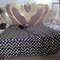 خمس قطع • باب واكع • غرفة كبيرة