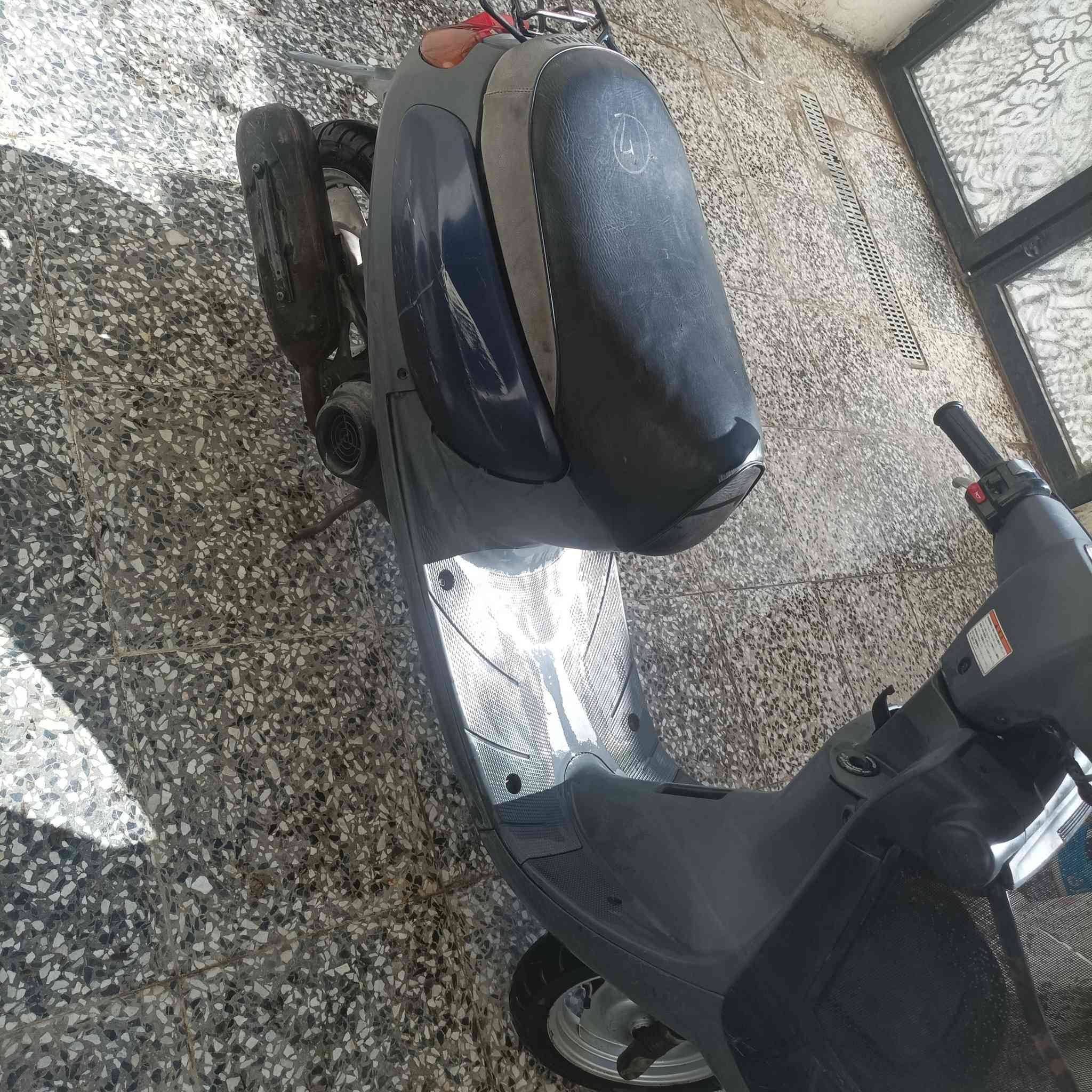 دراجة منغولي نظيفة كهربائيات شغالة دراجة نضيفه شغاله سلف وهندر مابيها نقص صارلي سنه من ماخذه حاويه مكفوله مابيه أي شي مفتوح 
العنوان/ كربلاء حي العسكري 
للأستفسار/***********
