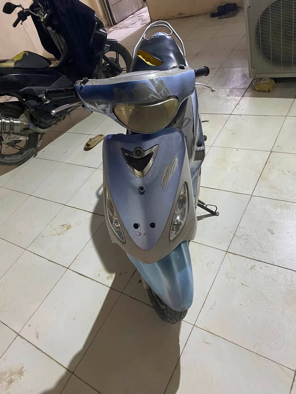 دراجه ماكس للبيع حاويه ما صارلها هوايه من امطلعها بسعر مناسب ما مفتوحه
غراضها كله بلادي  بيع مال استعجال


**إذا كنت صاحب هذا الإعلان وتريد حذفه لأي سبب، رجاءا أرسل رسالة إلى الدعم الفني**