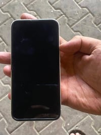 ١٣ عادي للبيع جهاز نضيف مامصلح ابد بطاريه ٨٥ ذاكره ١٢٨ المكان بغداد ال...