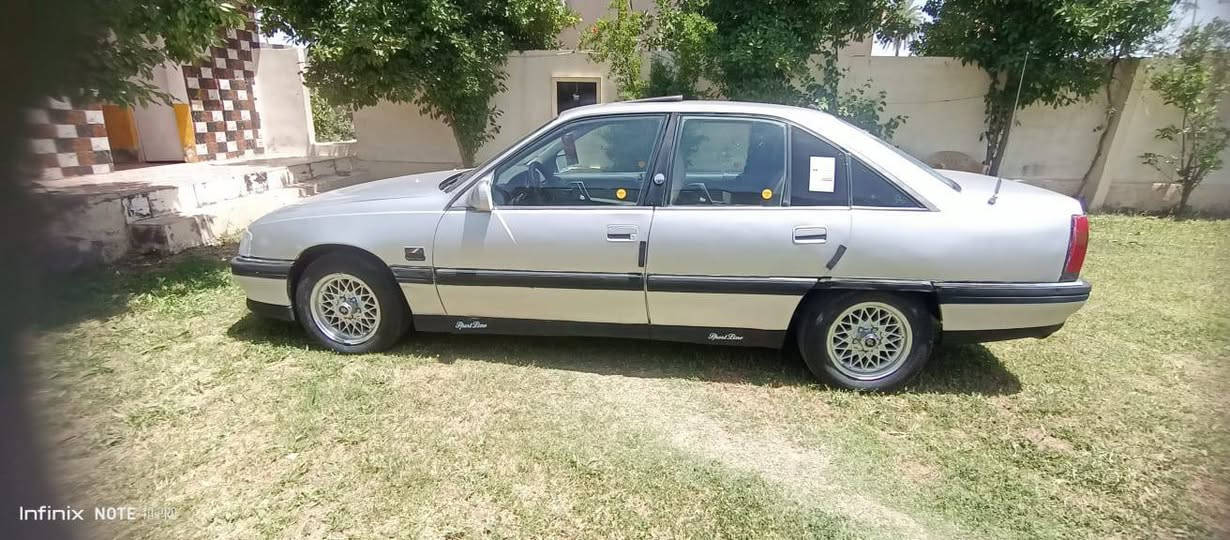 على بركه الله اوبل اوميكا للبيع موديل 92 رقم انبار مشروع وطني تحويل مباشر محرك 2000 بلادي كير عادي سياره جاهزه كير محرك وصدر تخم تأير شواصي على الشركه خلفي امامي سياره مصبوغه جماليه فقط لادعمه ولاكصه سياره كهربائيات مسجل كله شغاله تخم تأير جديد السعر 30 وبيها مجال للشراي المكان الرمادي الجزيره الاتصال ***********
