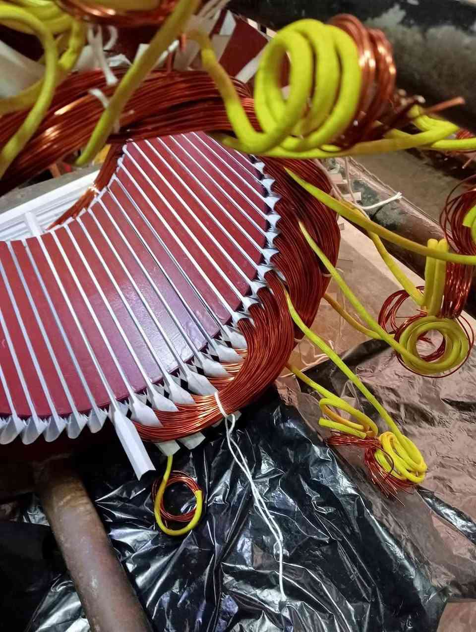 السلام عليكم ورحمه الله وبركاته....
ورشة الصادق 
مستعدون للف وتصليح كافة رؤوس التوليد والمولدات  والماطورات الصناعية وعمل موقعيا مع الضمان لمدة 6 اشهر 
رقم الهاتف ..... المهندس 

 ***********
***********
