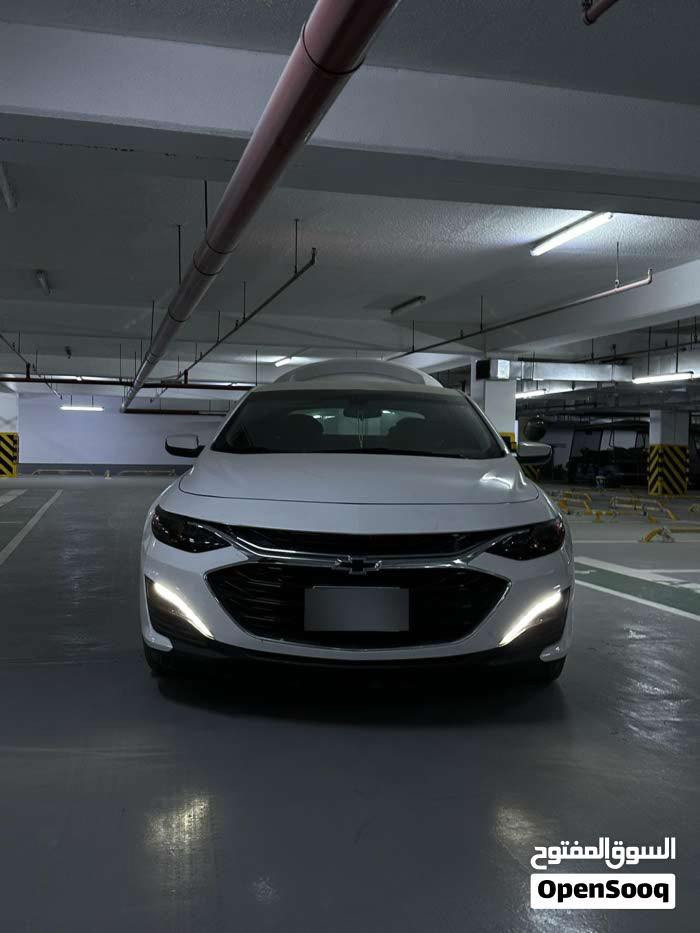 ماليبو 2022 RS كلين
ماشيه ٥٤ الف كيلو السياره داخله كلين بدون حادث بدون ايرباك هنا صارت بيه ضربه بلجاملغ عكس السايق و بدلته اصلي تفصيخ نفس اللون و القديم موجود يرجع بارد و بيه طختين خفيفه بلدوسه جه الصدر جازه بدون اي نقص كير مكينه مكفول السياره كلش جديده  رقم اربيل ب اسمي
السعر ١٤٧ 
مكان بغداد المنصور ***********
