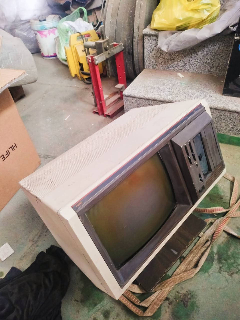 للبيع شاشة حاسبة Philips تصنيع سنة ال٨٥ كندي اصلي ب١٠٠ الف وبيها مجال
مكاني الكرادة ***********
