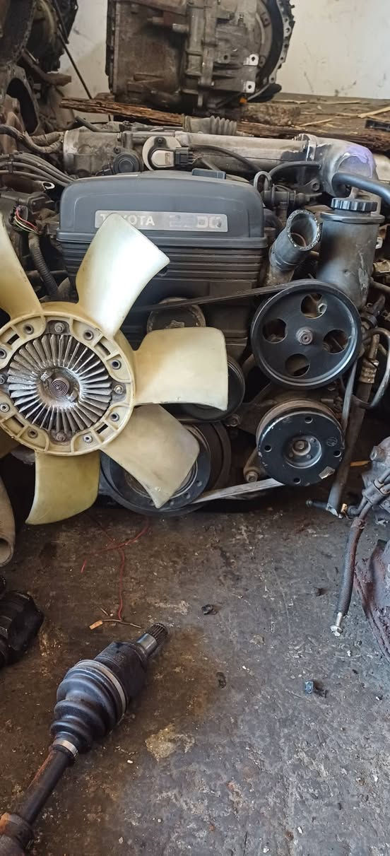 السلام عليكم توفرت محركات وكيرات بطة وفيفيتي وكافة تفرعات المحرك
جملة ومفرد العنوان بغداد الطالبية ساحة ٨٣
[مجمع بغداد]
للإستفسار ***********
