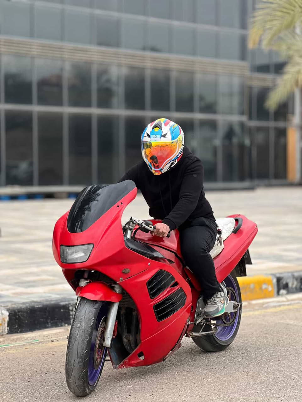 للبيع او مراوس 

زازوكي 400قرش للبيع 
الدراجه معمره تعمير مال جناي كله جديد كهربائيات وعقل
المكينه مفتوحه بس شغل درجه اولى مكينه حاميه بارده نكره شرط نهضه وشلعه ومعدل  دراجه جاهزه وترايك وين متريد روح بيها لاصوت ولادخان كابريتر وبلكات جديد توني مسويهن مبدلهن .
السعر :1200وبيها مجال للشراي 
العنوان :النجف الاشرف 
للاستفسار :***********
