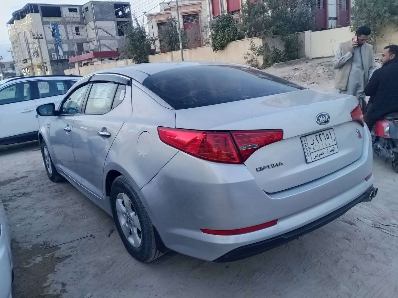 للبيع سياره كيه5 لون سلفري مديل 2013 رقم بصره تحويل ثاني يوم السياره وارد كوري بيها ضربه جاملغ خلفي جهت السايق والباقي كفاله سياره صافيه مابيها شخوط ولا خياس مكفوله من العيب الشرعي محرك 2000 بلاد مابيه دوانس ترايك وين ميعجبل حداده جديده تخم تاير جديد تبريد تتفئه شغالات ماشيه سياره جاهزه من كلشي مواصفاتها معروفه تحكم ستيرن جهتين/ مثبت سرعه/تبريد قطعتين/ايكو /مانع انزلاق وبعد هواي بيها مواصفات السعر جوه السوگ 97 ورقه وبيها مجال العنوان بصره/قضاء المدينه /ام الشويج ***********
رقم الثاني ‏‪***********‬‏
