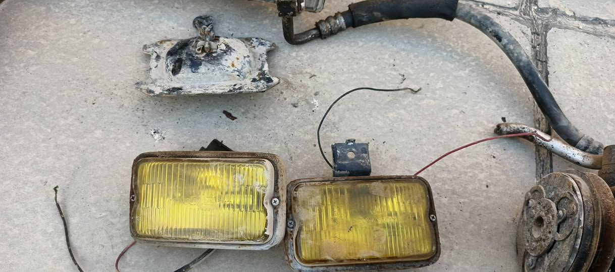 السلام عليكم عطرات مع بلوجكتر مع راديتر+المروحه مال بنكو ٩٤ للبيع الاتصال عل الرقم ***********
