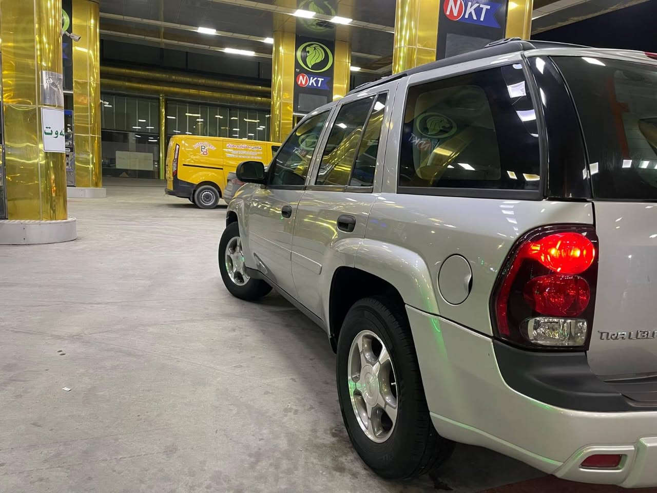 السلام عليكم
بلايزر موديل ٢٠٠٧  
ماشيه ١٣٤ 
السعر  ١٢٠ 
السياره.  جديده  كلها على البلاد  
السياره مكفوله. كفاله عامه.  عده بارد شبر   بلجاملغ الامامي 
***********
