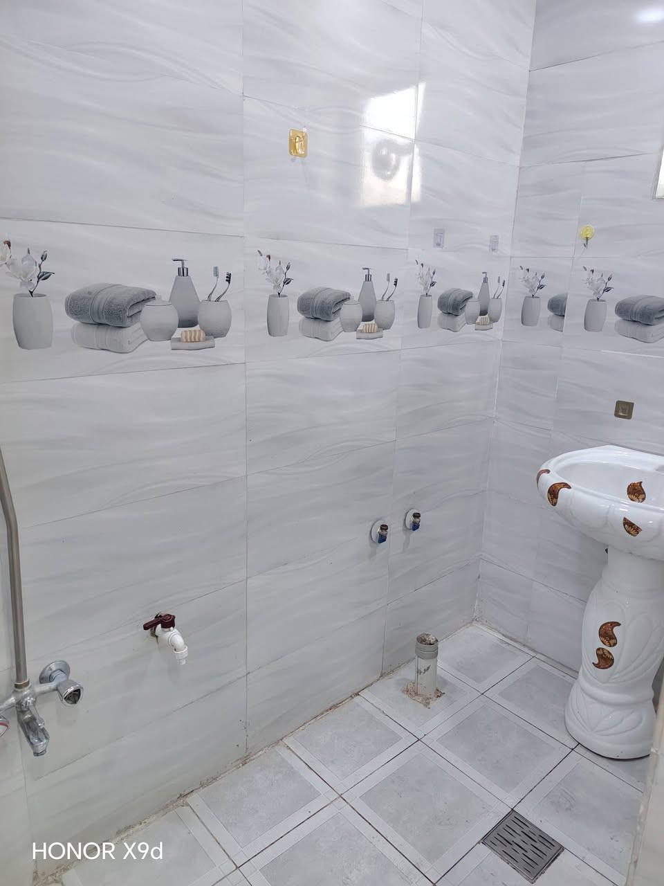 شقه الايجار حي السماح الاركان غرفتين نوم وهول ومطبخ و صحيات ***********/  ***********/
