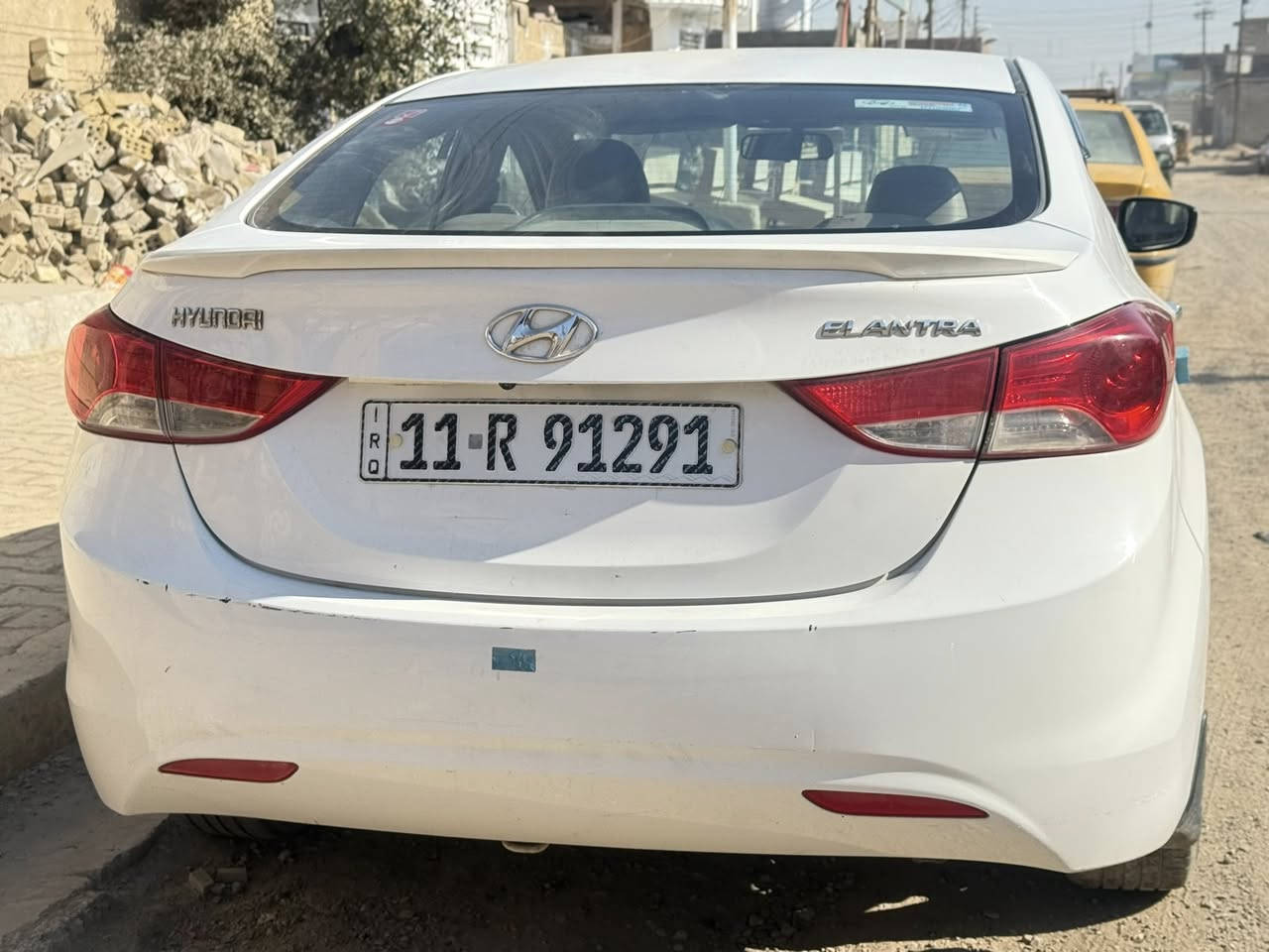 سلام عليكم
النترا موديل 2014 
محرك 2000
رقم بغداد نكليزي 
سنويه ورقم جديده 
بني رامه 
مري شفط 
تحكم ستيرن 
السياره كفاله عامه جديده جدن 
مكان السياره بغداد 
*********** 
السعر127 $  بي مجال بصيط
