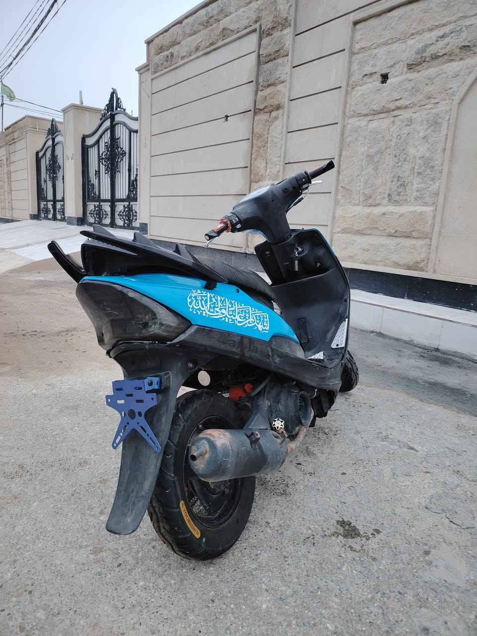 للبيع ماكس عدله دراجه نضيف مابيهة اي نقص معدل وشلعه مكينه خير من الله تايرات جدد كهربائيات كلهة شغاله سعر 450 وبيهة مجال مكان ديالى شهربان رقم ***********
