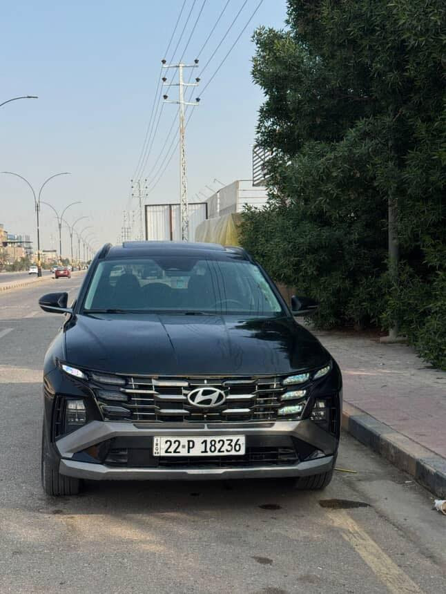 فول مواصفات
فتحة سقف 
بصمة وتشغيل عن بعد 
عداد المسافة 2400 
تدفئة وتبريد بالمقاعد 
تدفئة ستيرن 
كشن السائق كهرباء 
كشنات جلد 
خمس وضعيات قيادة 
جنطة شفط كهرباء 
تبريد قطعتين 
شاشة حجم الكبير مع كامرات 360 درجة 
رادارات ونقاط عمياء 
الحادث طخة بالبنيد ومصلح نفسة 
مكان السيارة النجف للاستفسار الاتصال
٢١٧ بيه مجال 
***********
