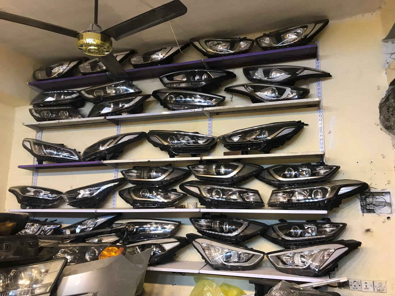 يتوفر قطع غيار السيارات الكوريه العنوان بغداد المشتل مجاور دائرة الضريبه مقابل محلات الهادي اسم المحل الريان يوجد توصيل إلى كل المحافظات
للتواصل واتساب 
***********
***********
