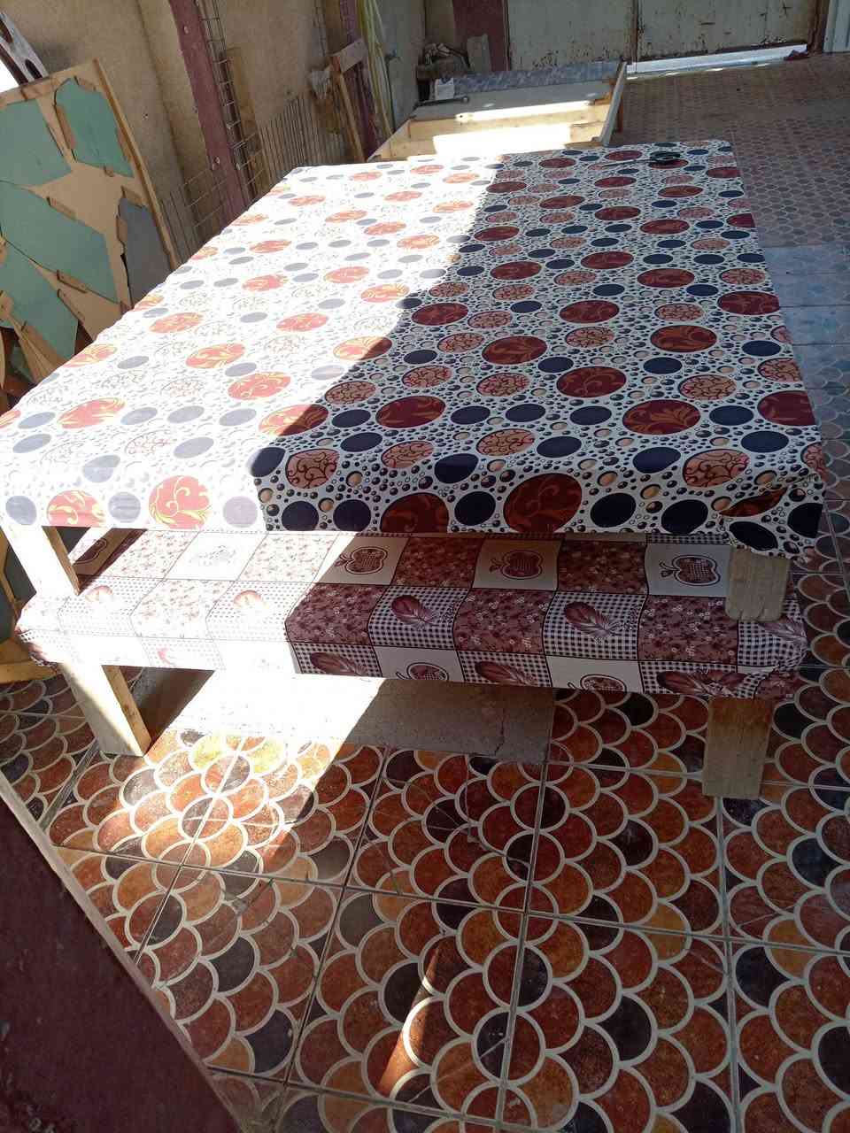 اللهم صلي ع محمد وال محمد 
تخت مستعمل عدد اثنين
السعر ٥٠ الواحد وبيه مجال قليل
العنوان سدة الهندية منطقة العلكاية قرب مدرسة الارتقأء الاهلية
واتساب ***********
