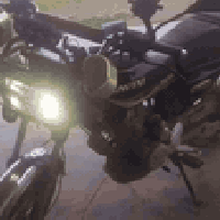 سيفان للبيع موديل25تجي وتشوفه ابعينك شلعه معدل فول لسعر خاص  مستعجل عل...