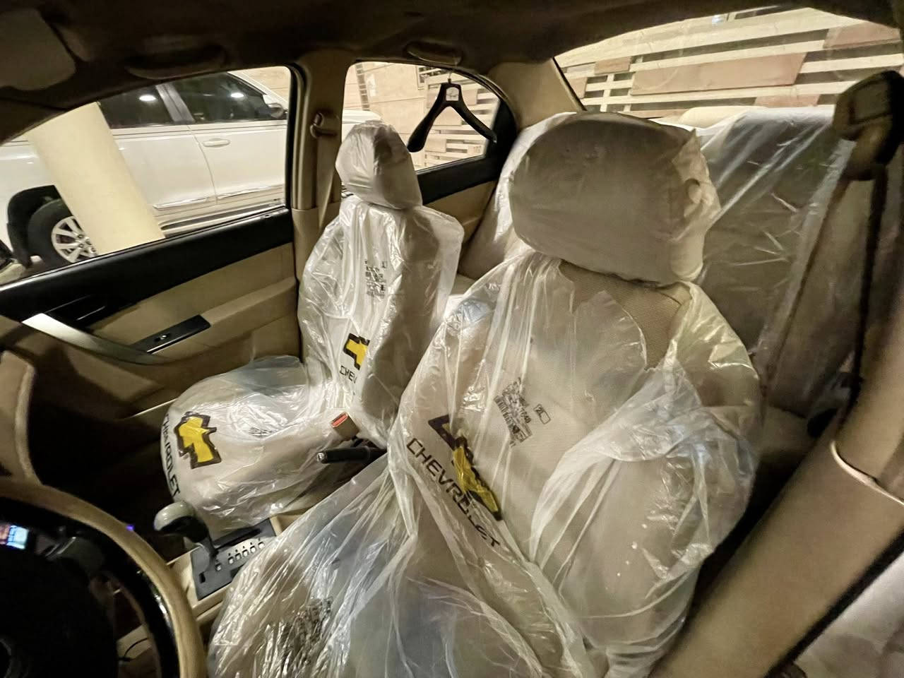 افيو ٢٠١١ مكينه ١٥٠٠ مفتوح المرغوب بسعر مناسب كير اوتماتيك
مصبوغه حزام للجمالية 
السياره من الشركه العامه للسيارات رقم انكليزي جديد
باسمي السيارة سنويته جديدة لل٢٠٣٠ و هزه جديدة يعني بس تحول
السيارة بيه (شاشه تدعم كار بلي /وسستم سماعات صوت يخبل /وكامره فول وضوح/ تخم تايرات جديد/ لايتات زينون / جامات كهرباء/ منظومة تبريد جديده ثلج تبريدهه/ بريك يخبل معمر كامل فلنجات ودسكات / مكينه مرتبهه كلش هي وقايش تايمكيس وفلاتر و نوزلات و فيتبم كله جيديد كامل )
مكينه كير  مكفولات ترايك وين متريد 
مكفوله من لغود وكص وشواصي
بيه طختين بجاملغات موضحات باخر صور

السعر : ٥٨ ورقه
للتواصل على رقم ***********
مكاني بغداد  الكرادة
