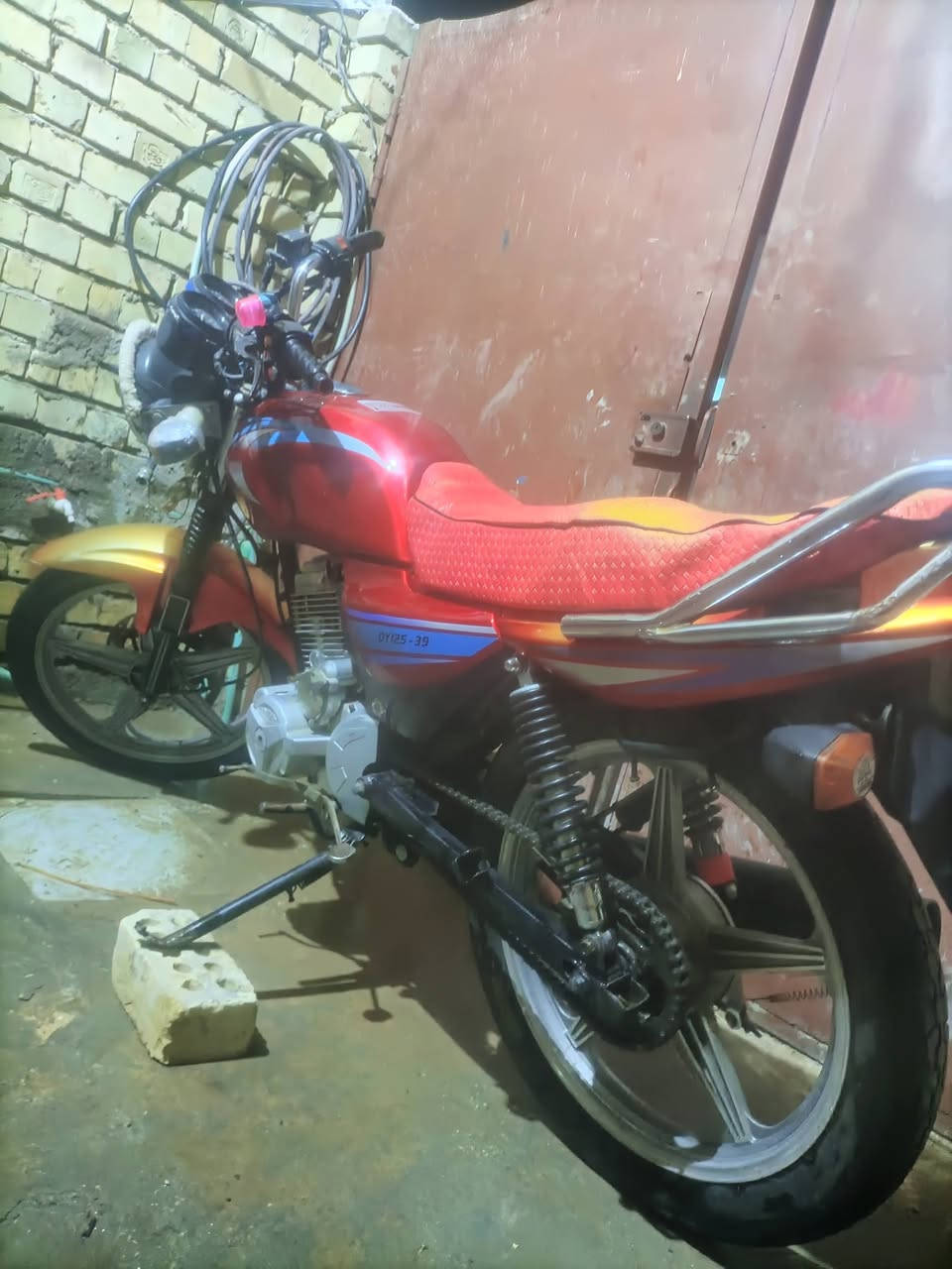 السلام عليكم دراجة دايون كلك للبيع أو مراوس بدراجة 4كير اوراق السعر 375 كهربائيات كلة شغالة مكاني كربلاء حي الحوراء رقم التليفون ***********
