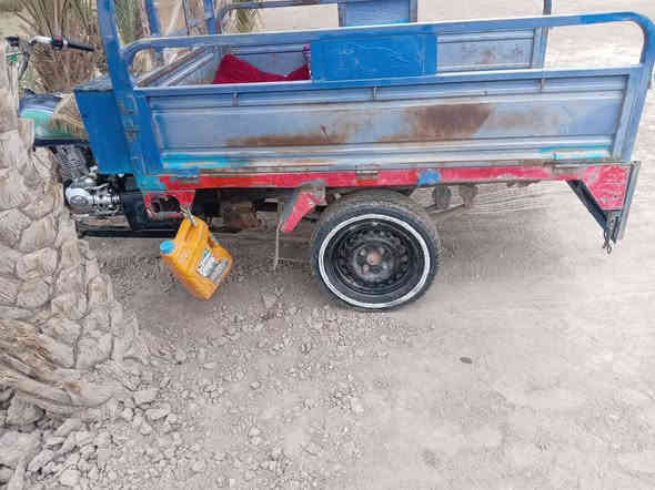 سلام عليكم ستوته للبيع 18 شاصي  شرط اكسن شرط  محرك مبدل بس بيتسم  سلف هندر توير حجم 13 سعر اب 950 اوبيه مجال  المكان السماوه بل وركاء.. ***********
