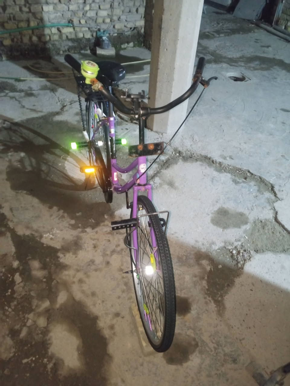 السلام عليكم شباب باسكلال بتون غراض رايده 70وبي مجال العنوان بغداد العبيدي شارع يوسف الرقم ***********
