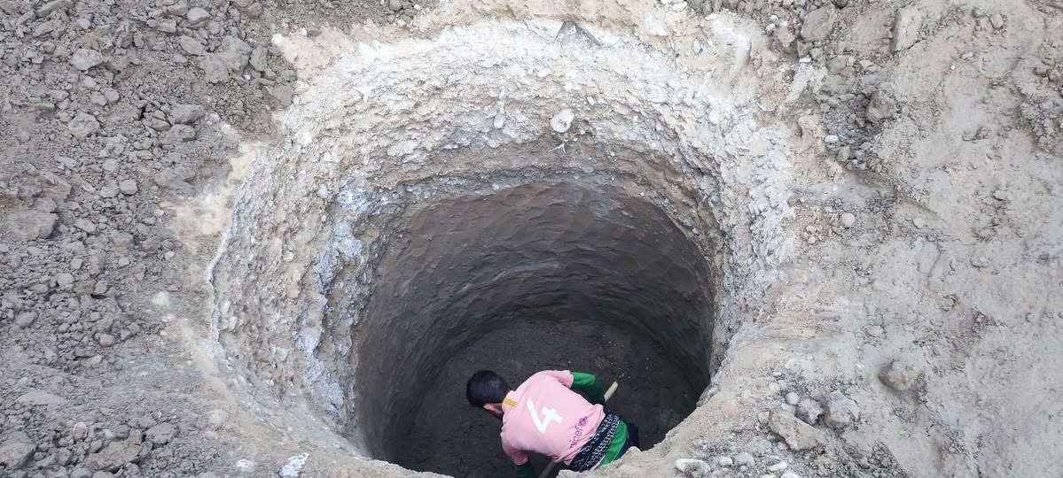 مباشر من قلب العمل
اسلام عليكم يوجد كادر حفر وبناء وصب المنهولات كما موضح في الصوره الاستفسار على رقم ***********
