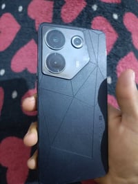 تكنو كامون 20برو • ٢٥٦ • شاشة 120فريم