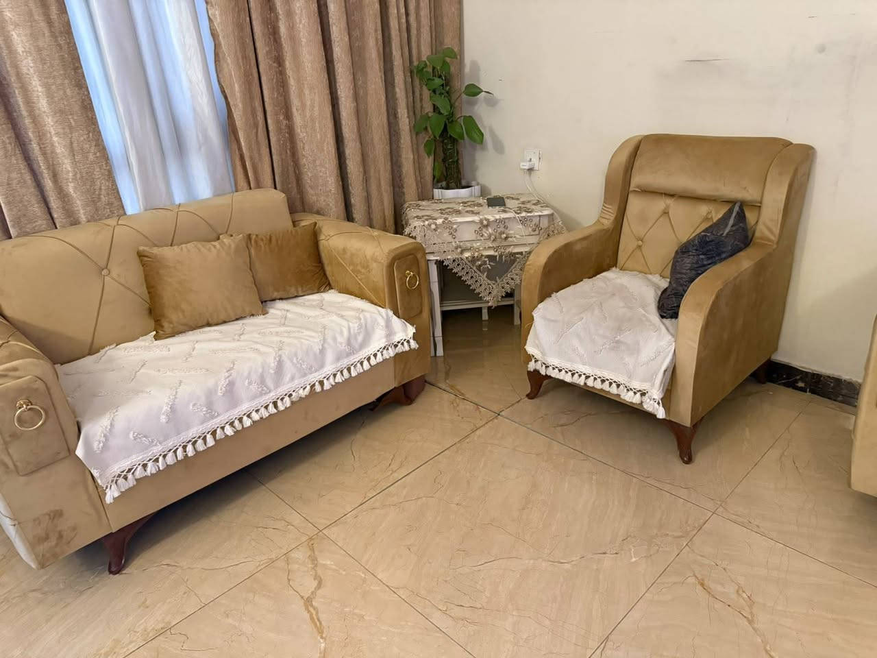 تخم صار اسبوع ماخذته ب٤٥٠ بس ماكفه المكان ريد بيعه


**إذا كنت صاحب هذا الإعلان وتريد حذفه لأي سبب، رجاءا أرسل رسالة إلى الدعم الفني**