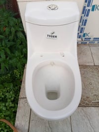 غربي • نظيفه • كامله