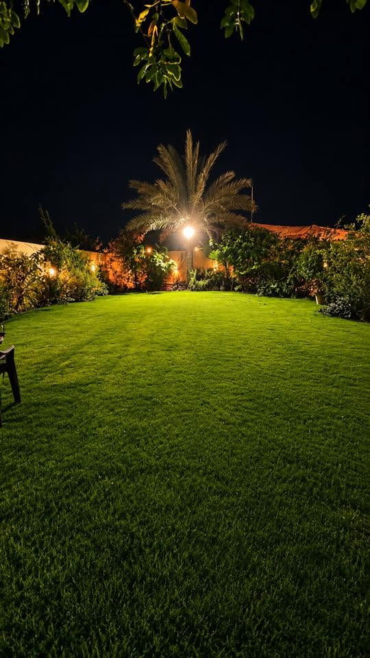 السلام عليكم  
من رخصه الادمن المحترم 

دار سكني مساحه 850 متر 
واجهه 17,5. نزال 50 
 متكون من طابق واحد
 وغرف 2  مساحه الغرف 4,5*8 
وصاله مساحه 9*7
واستقبال مساحه 10*5
ومطبخ 2 حار وبارد 
وخدمات داخليه خارجيه 
وكراج كبير وحديقه 🌳
مناور داير البيت
ومخزن كبير خلف البيت 

📍العنوان . بغداد جسر ديالى الكرغوليه السايد الواحد شارع ملاين 

📞الاستفسار  ع الرقم ( ***********)

طابو زراعي سند 25
