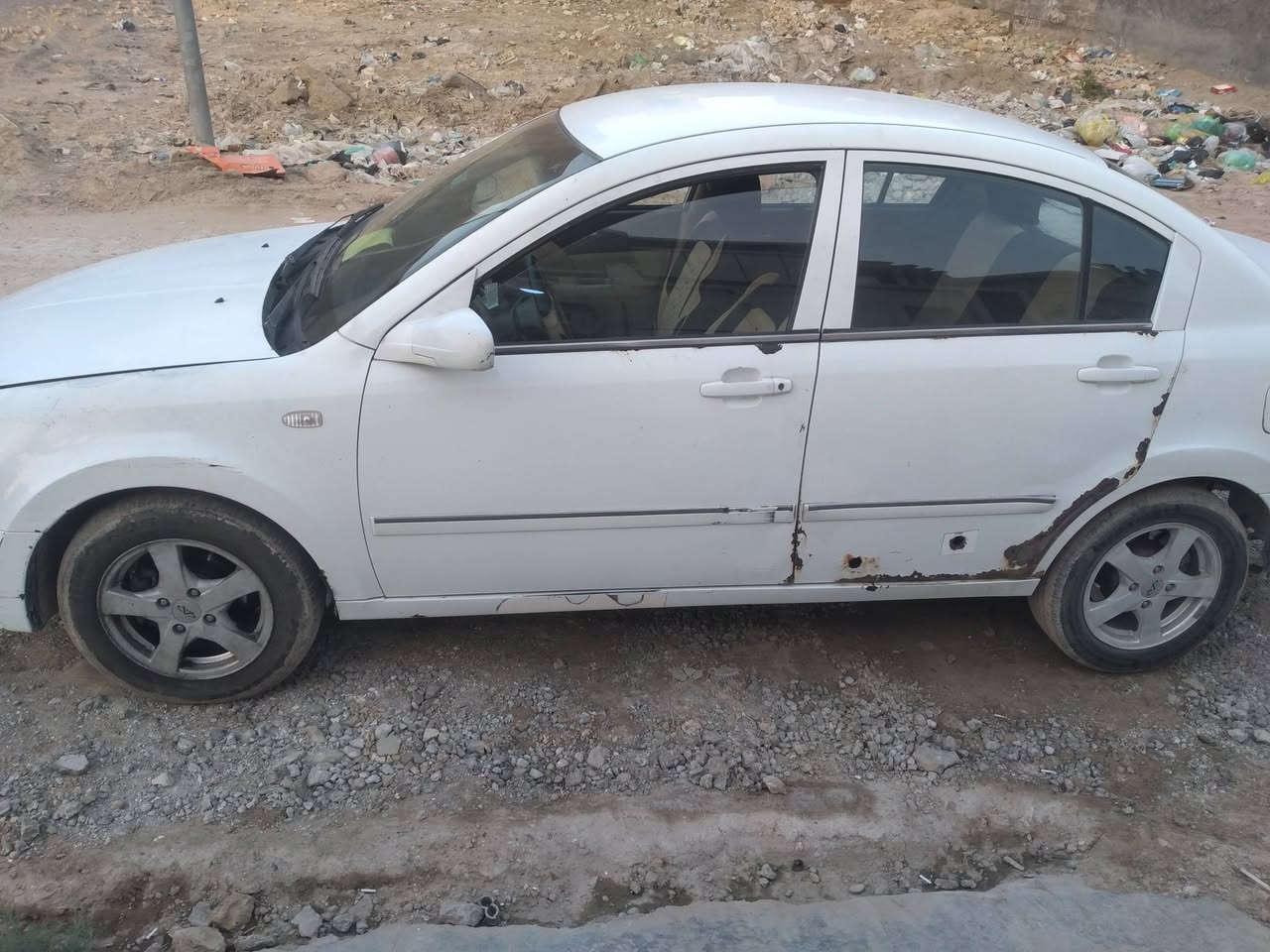 شيري اي فايف خصوصي اوتماتيك رقم انبار انكليزي بيها خياسات كما موضح بالصورمحرك بلادي للبيع او مراوس حته اذا سياره تكسي تبريد شغال شاشه انترنت مكان السياره بغداد الاعظميه للاتصال او واتساب ***********
