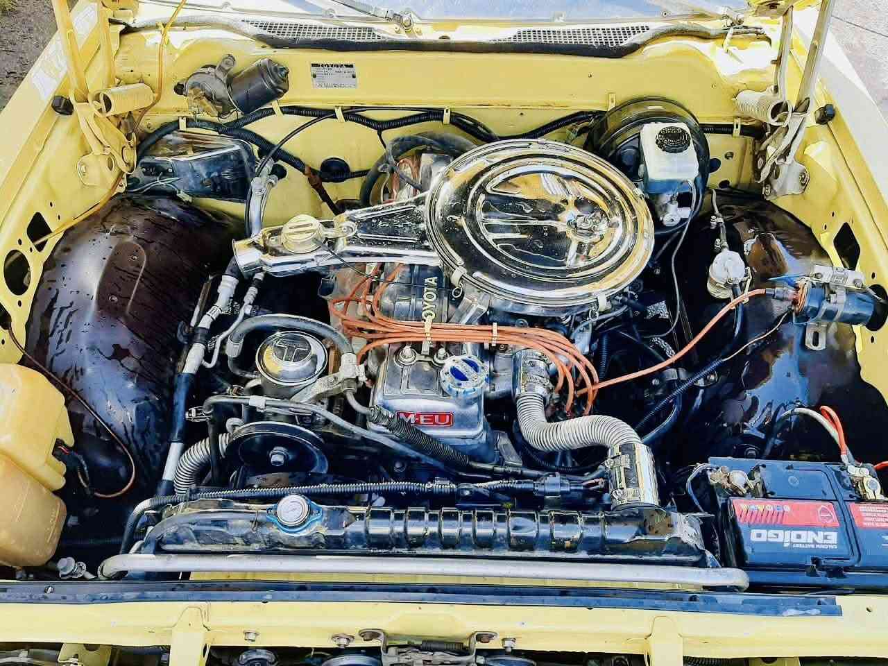 TOYOTA CROWN delux 1979
{عرض فقط للذواقة}
للبيع تويوتا كراون ديلوكس ١٩٧٩ محرك سته سلندر كير طرح أوتوماتيك ￼تبريد شغال ستم صوت صدر جديد امامي خلفي 1000‎%‎100 تخم تاير . . 

للتواصل ***********
