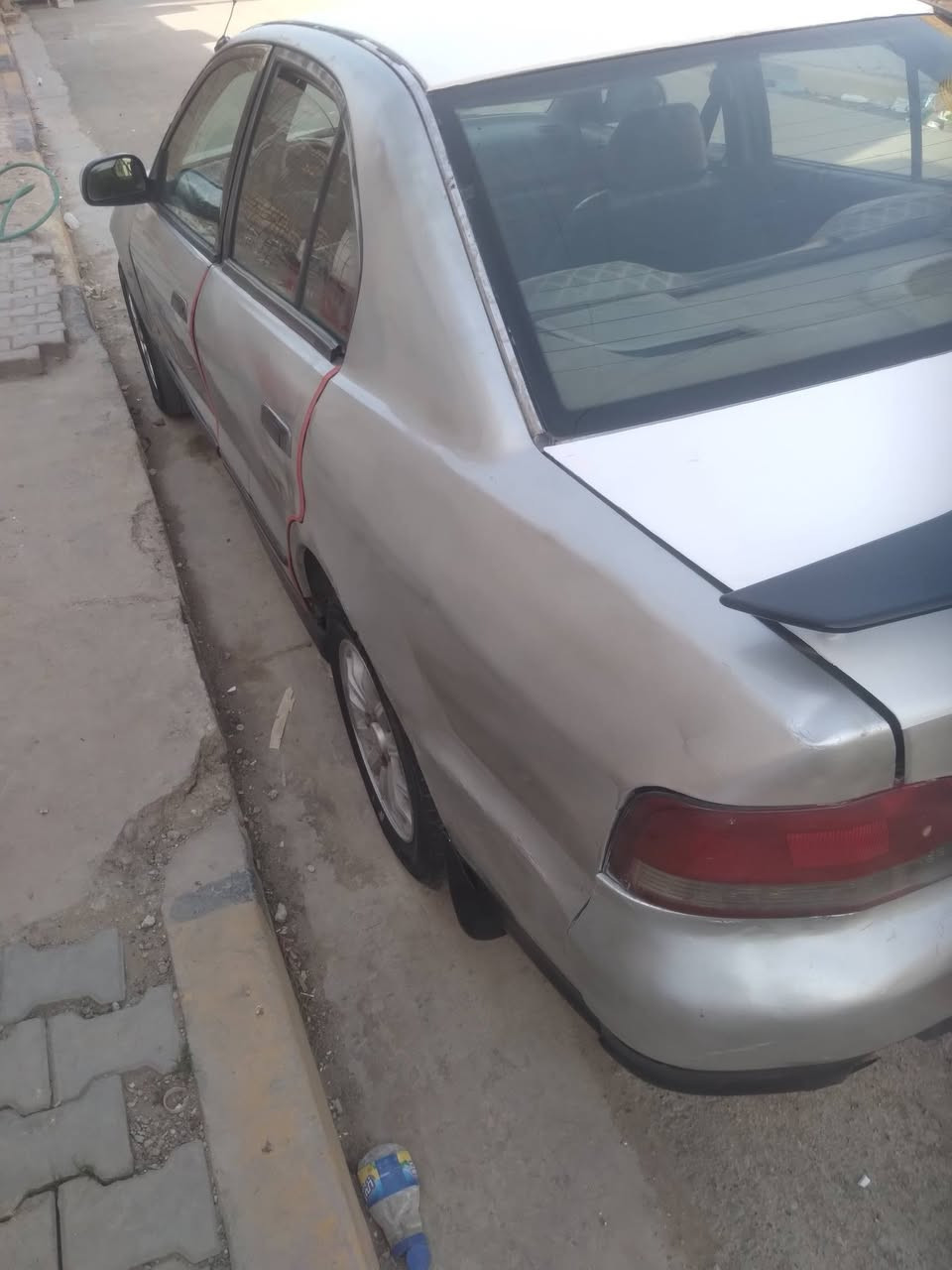 لانسر موديل ٢٠٠٠ بغداداوتماتيك كورلا حائز ثالث السعر ٢٥ هاتف ***********
