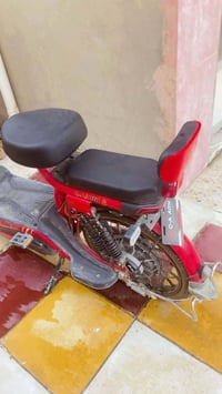 دراجه شحن مامفتوحه ابد مستخدمه اقل الشهر نضافه فول ماعدى البريك الخلفي...