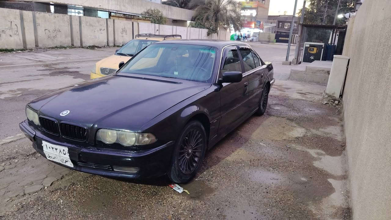 السلام عليكم
كاسحة 728 رقم أربيل موديل
للمراوس بتكسي
***********
 مكاني بغداد أو كركوك
