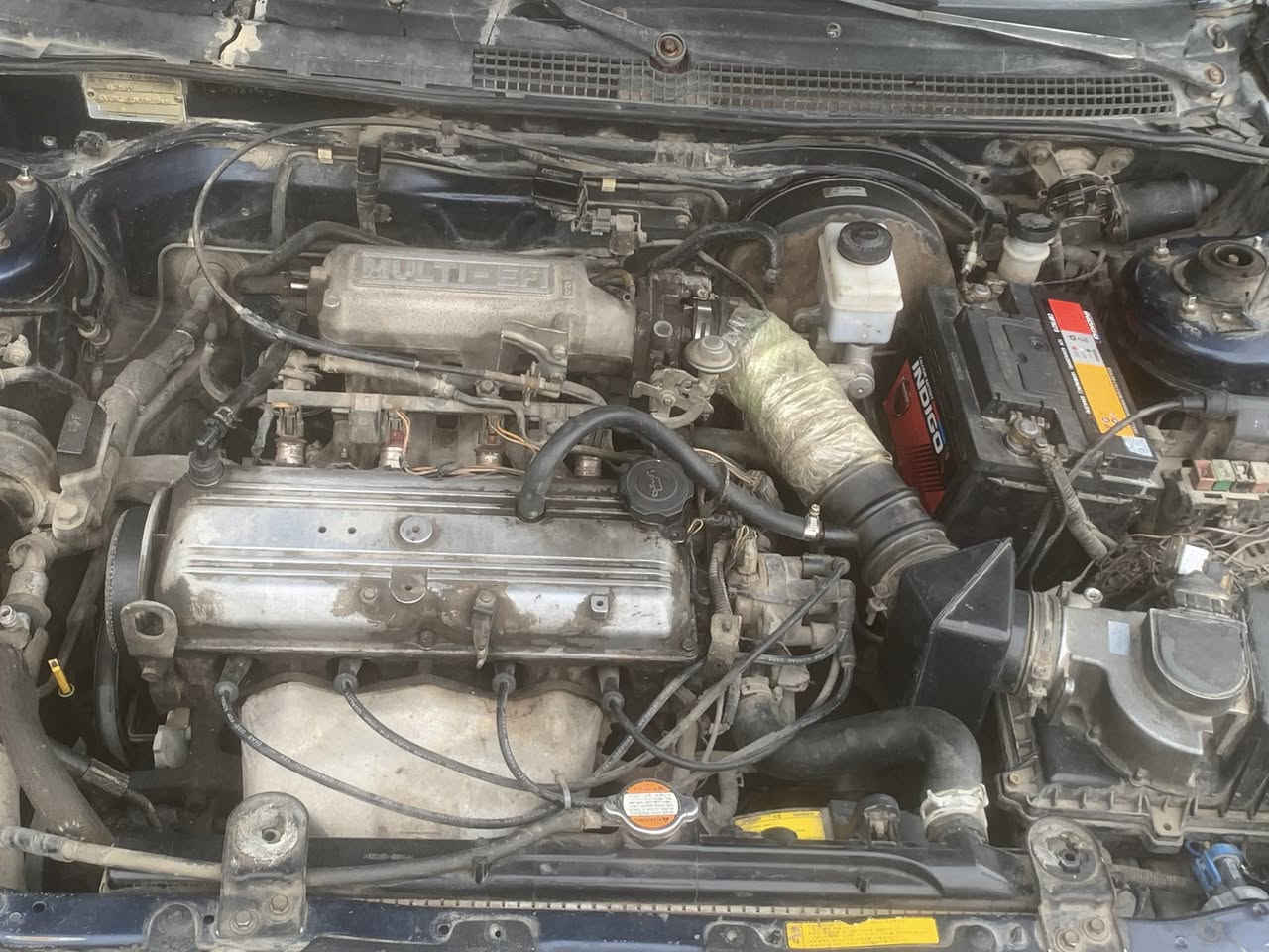 السلام عليكم كيا سيفيا موديل1994 قير عادي اللون اسود كحلي بيها مشاكل بسيطة بالنوزلات دخانتها سودة والكلج يرادله تعيار العنوان بغداد حي العامل قريب المحطة مال حي العامل رقم التلفون *********** السعر 37 وبيها مجال
