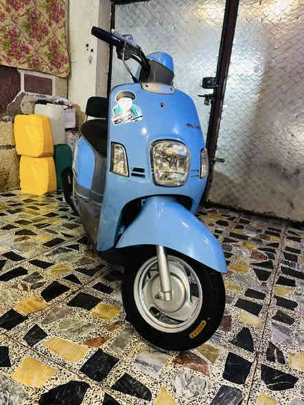 عندي بوليسي نضيفه اي نقص مابيهه مكينه بلاديه شغاله سلف وهندر شلعه ومعدل كهربائياتهه كله شغاله المكان بغداد الحسينيه مال الراشديه السعر 950 الشراي يخابر وهذه رقمي ***********
