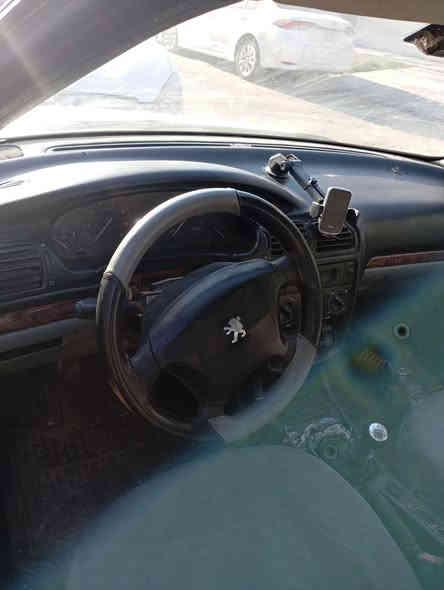 السلام عليكم..بيجو موديل 2001 مصبوغه حزام جماليه بيه ضربه بالجاملغات الخلفيه خفيفه عداها مابيهه اي شي مكينه وكير خير من الله حداديه جيده دشبول جديد بدون كسر كشنات نضيفه سياره مال جناي.بجم كله جديد شركه.سياره بسمي رقم دولي السعر 43 بيه مجال شويه..
مكان السياره بغداد العامريه..***********
