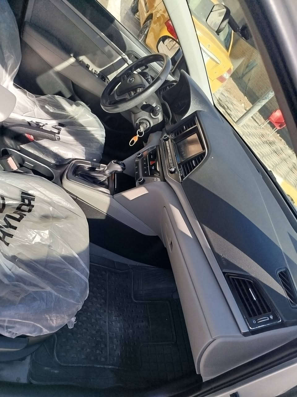 النترا 2017 كفاله عامه رقم ذي قار ماشية 80الف السياره موجوده بالناصريه مركز *********** السونار مرفق مع الصور السعر 130ابيع فقط ما اراوس
