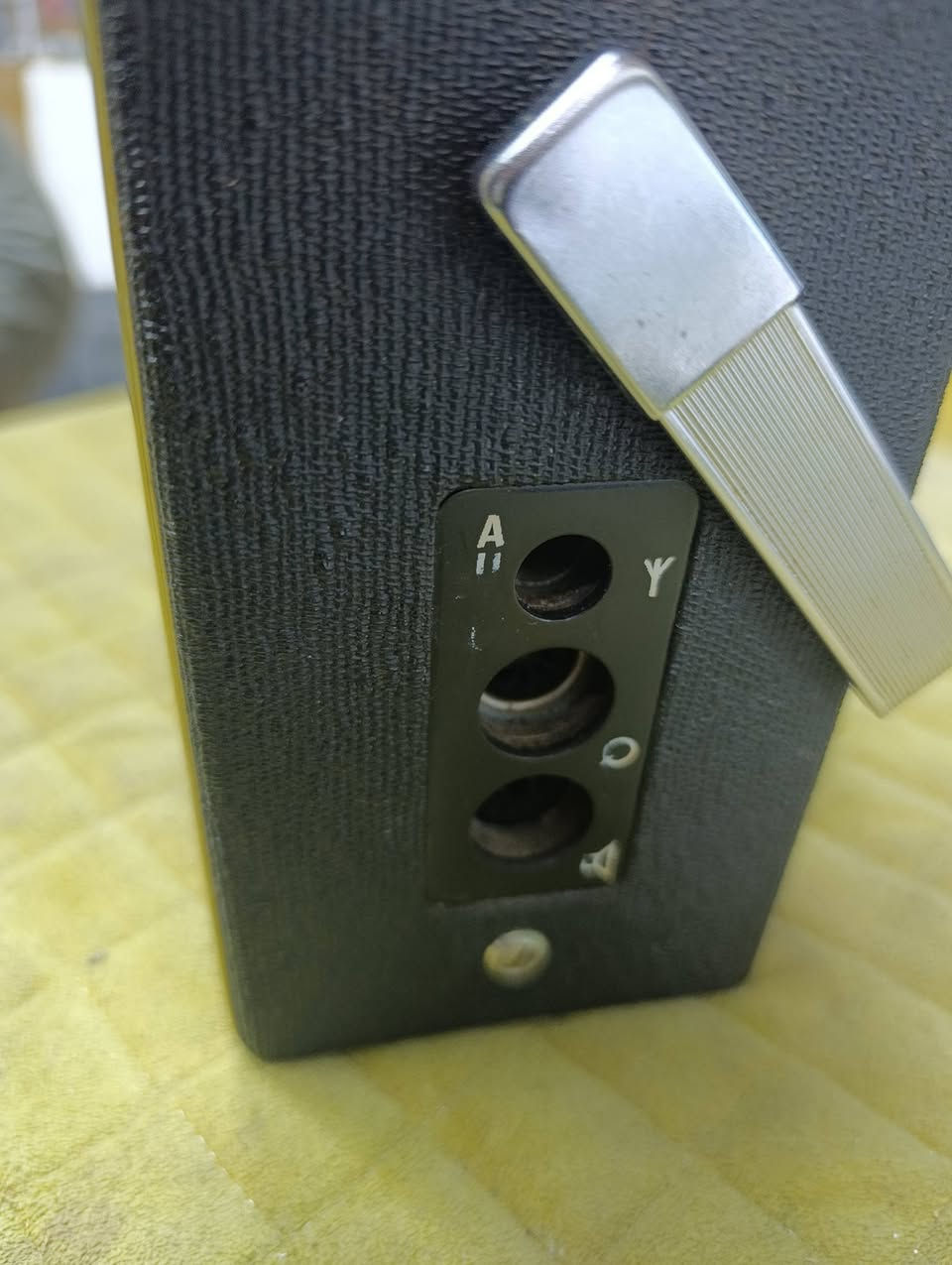 السلام عليكم متاح راديو دنماركي انتاج 1967الجهاز نظيف جدا وضع شركة السعر 50الف مكاني موصل يوجد توصيل


**إذا كنت صاحب هذا الإعلان وتريد حذفه لأي سبب، رجاءا أرسل رسالة إلى الدعم الفني**