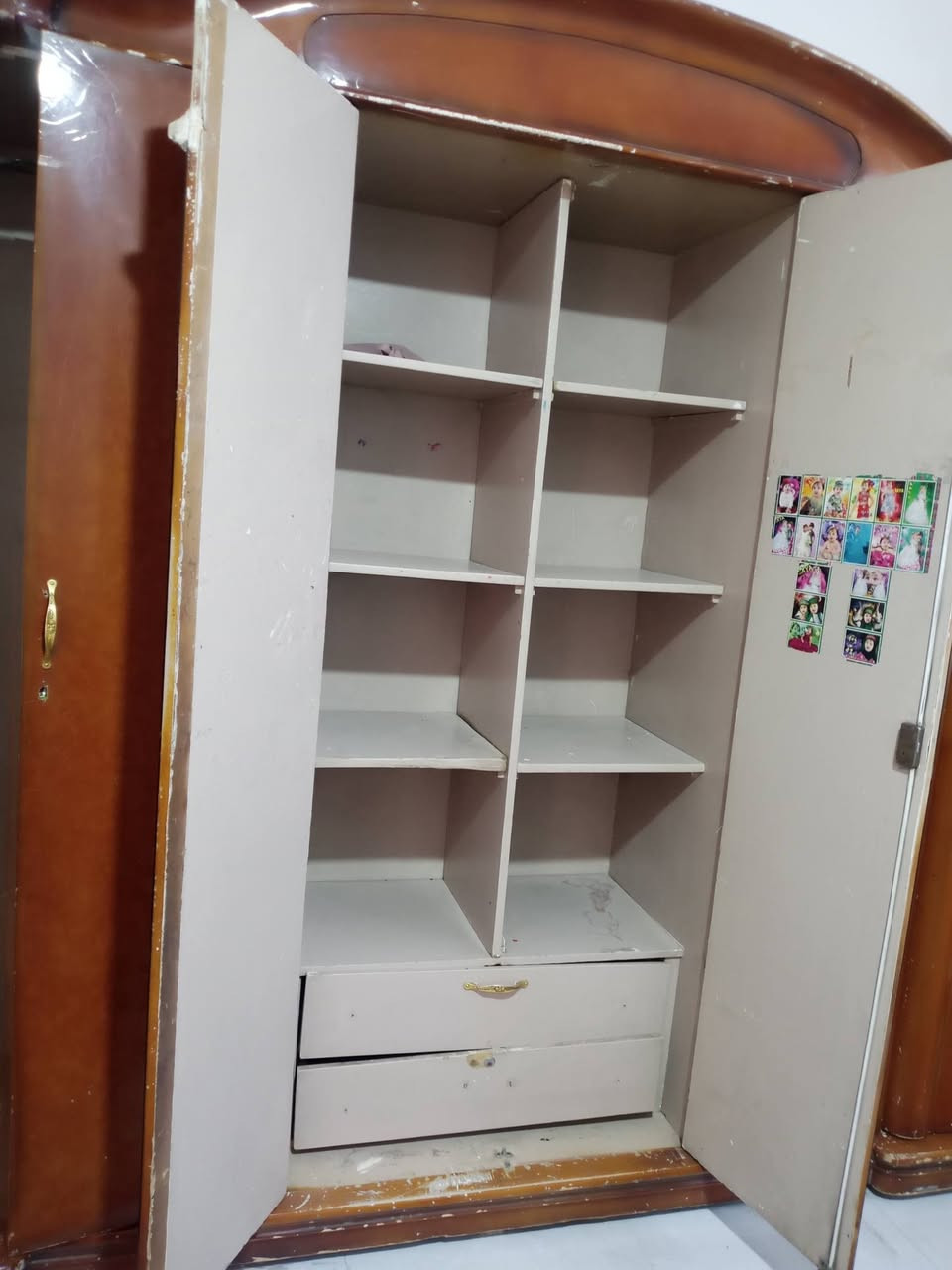 كنتور+ميز بسعر ٢٠٠


**إذا كنت صاحب هذا الإعلان وتريد حذفه لأي سبب، رجاءا أرسل رسالة إلى الدعم الفني**