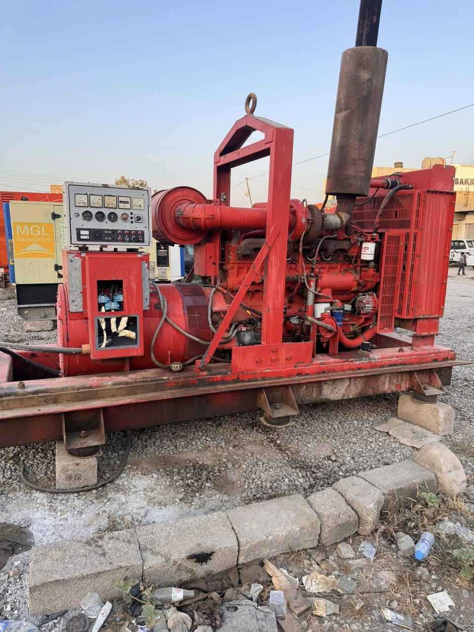 مولد كمنز انكليزي خمسه ونص كمشفت جبر ٢٥٠ كيفي وارد بريطاني عنوان زاخو ***********
