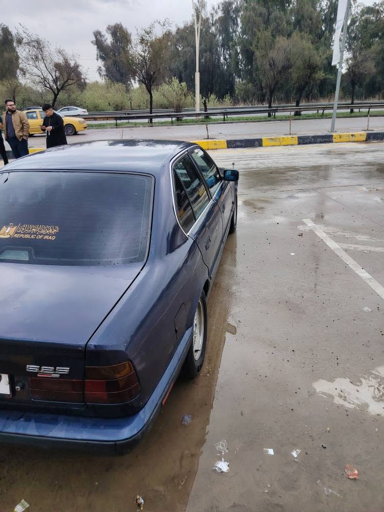 السلام عليكم
BMW للبيع
موديل 91
حجم 525i
محرك كير شرط
محرك كبس 
كير توماتيك
جامات 4 كهرب
السقف مطوز بس
تبريد شغال 
تتدفئه شغاله
شرط التحويل
هزا جديده
السعر 60 وبي مجال
***********
*********** موصل, نينوى
