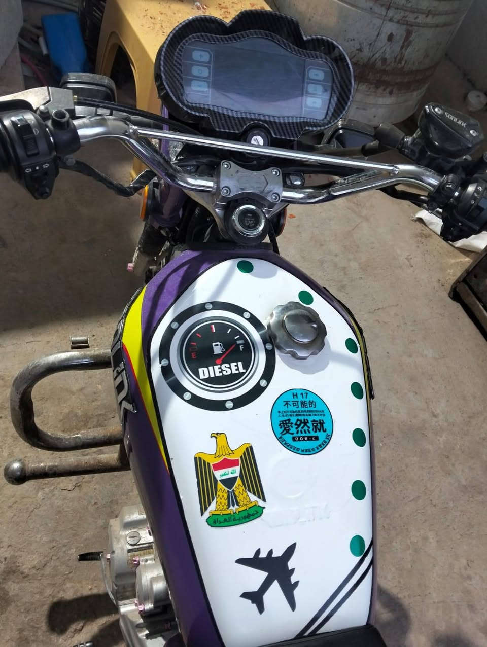 السلام عليكم دراجه للبيع ماكينه 200 موديل 25   
سعر 900 بيها مجال ***********
