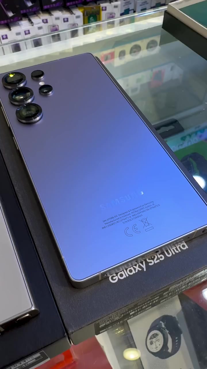 أتوفر حديثاً في #سفينة_2 
جميع اصدارات Samsung بكافه الموديلات والذواكر 
وبضمان الوكاله اكيــد 

للاستفسار والطلب 📱***********

الــــتوصيل متوفر 💨💨💨🚕

العنوان :- 👇
واسط - الكوت - المشروع 
مجمع نبراس التجاري
