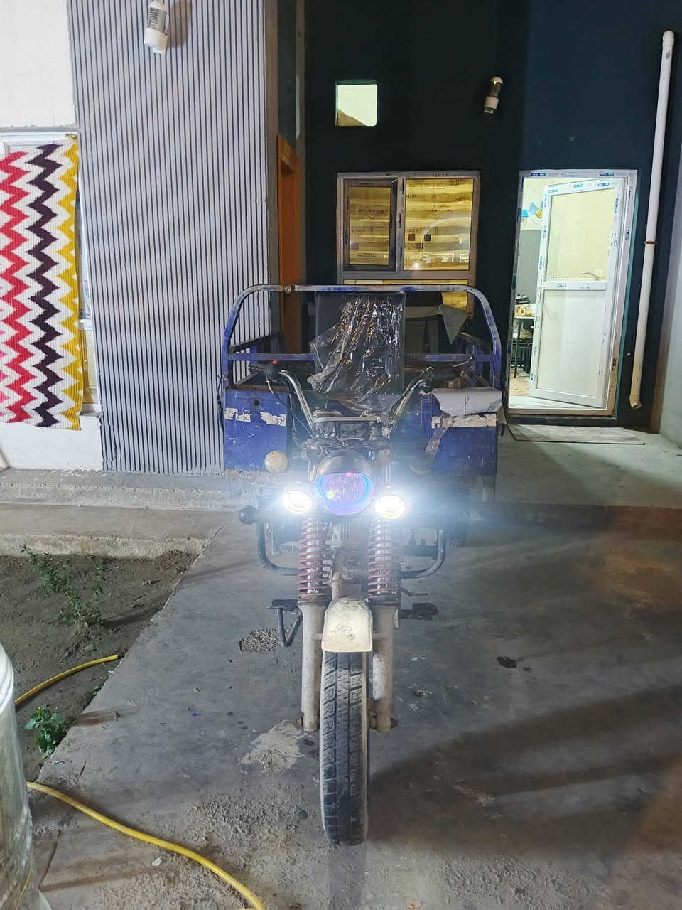 سلام عليكم أوراق اكانبك ويه الوكيل مكينه جديده خياسات مابيها شراي يتواصل مكاني نجف***********
