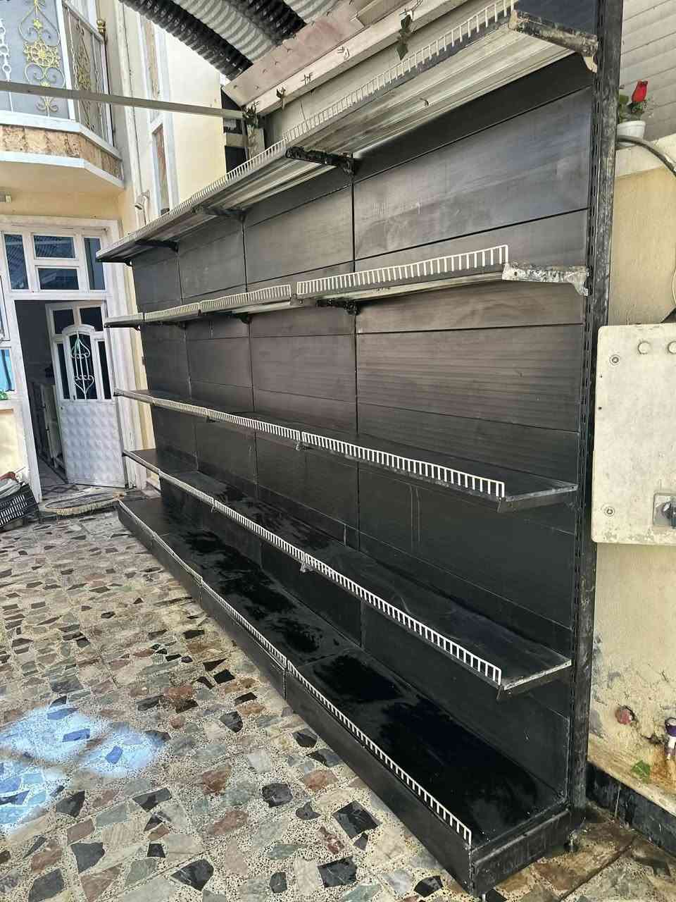 رفوف جداري تركي الاصلي متر 5 ابو جسرين استخدام قليل نضافته فول عنوان بغداد  موجود واكو توصيل محافظات الاتصال على الرقم ***********
