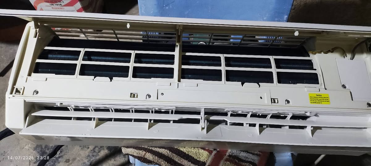 واحد طن كري نضافه فول تيار خمسه امبير بوينت اثمايه كامل مع بواريه وايراته وريمونت فول غاز مغسول جيب وشد مكان بغداد الدوره سعر ٢٥٠ الف ضمان ماواصل تصليح على وضع الشركه كابسر الاصلي ماله عل شركه ***********
